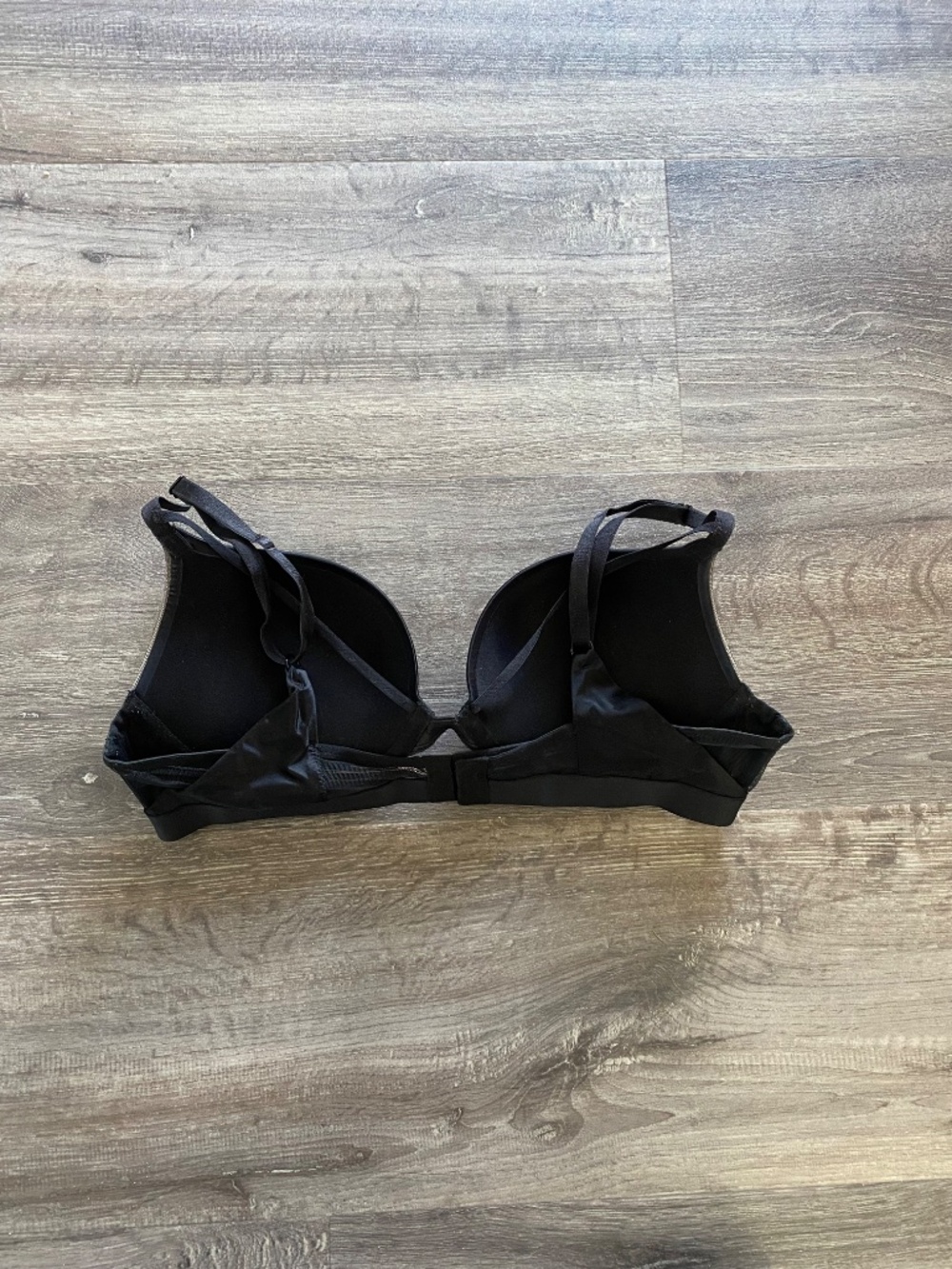 Victoria’s Secret Very Sexy Lace Push Up Bra 34C - Picture 2 of 4